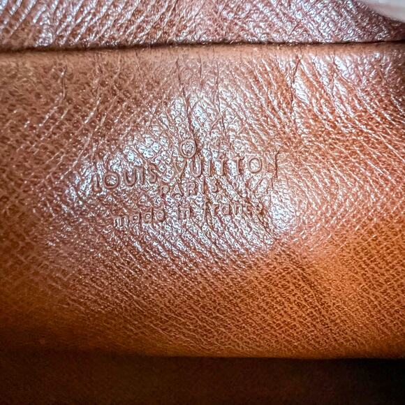 Authentic Louis Vuitton Saint Germain 24 Monogram Crossbody Bag 882 - Picture 9 of 12